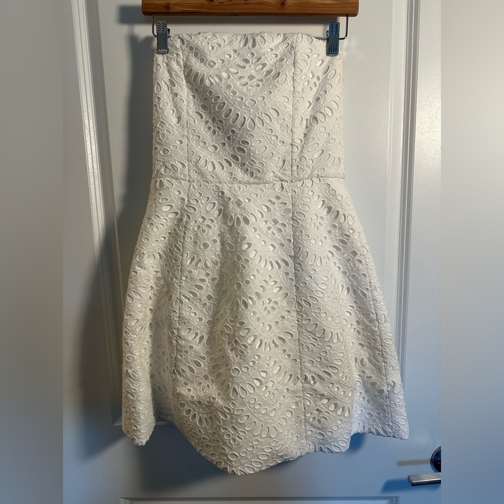 Alice + Olivia White Strapless Fit & Flare Eyelet Lace Mini Dress - Picture 3 of 13